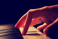 开云体育官网-蒙特雷调整进攻阵容，应对强力防守