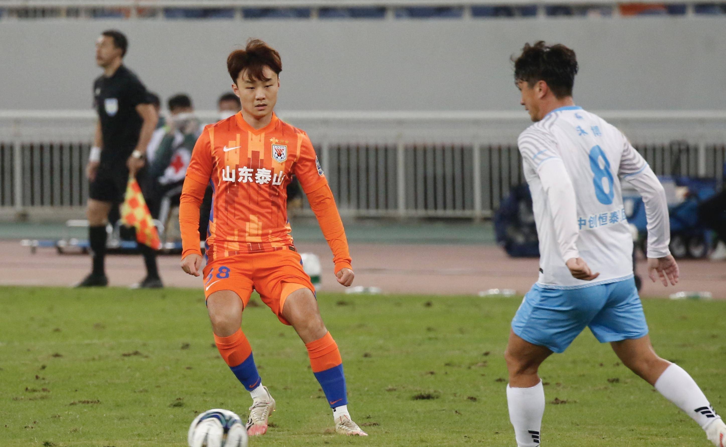 关于济南鲁能队员在比赛中发挥出色,赢得信心的信息 关于济南鲁能队员在比赛中发挥出色,赢得信心的信息