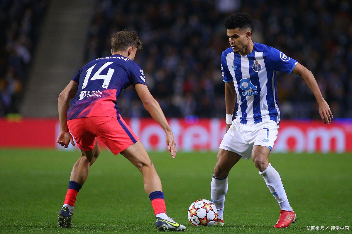 罗马队在周末比赛中取得胜利并保持领先 罗马队在周末比赛中取得胜利并保持领先