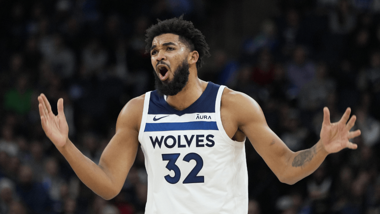 开云体育app-巨人狼队中锋唐斯记录全队最高得分