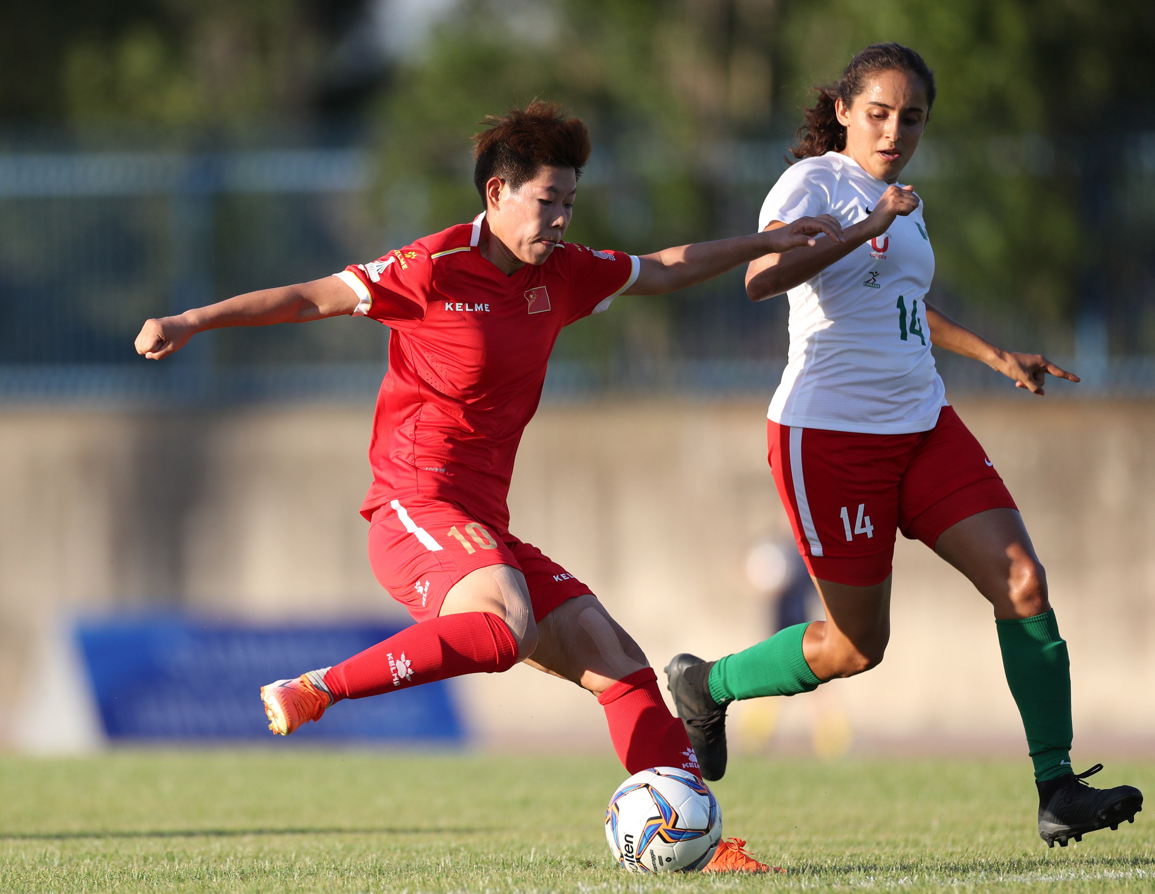 关于墨西哥女足突破重围,实力暴露无遗的信息 关于墨西哥女足突破重围,实力暴露无遗的信息