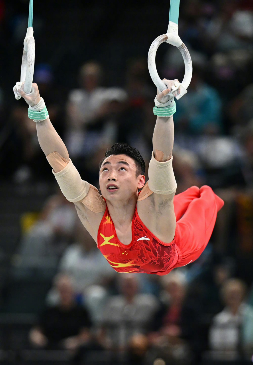 体操选手倒挂金钩,受人瞩目的简单介绍 体操选手倒挂金钩,受人瞩目的简单介绍