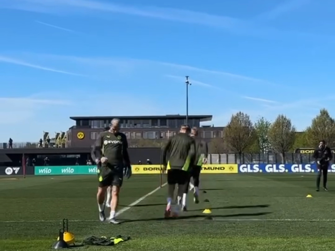 球队备战欧冠决赛,全队加紧训练的简单介绍 球队备战欧冠决赛,全队加紧训练的简单介绍