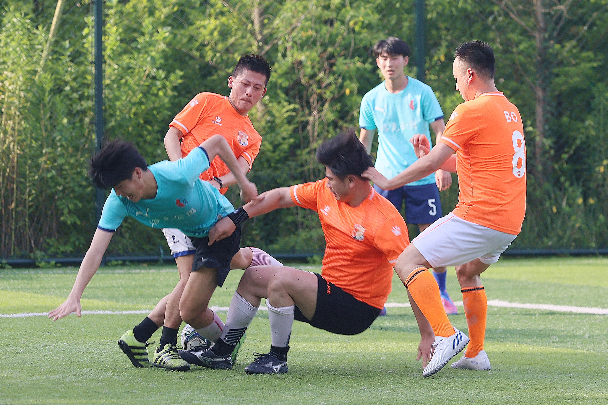 包含世界各地俱乐部激烈对抗,谁将脱颖而出?的词条 包含世界各地俱乐部激烈对抗,谁将脱颖而出?的词条