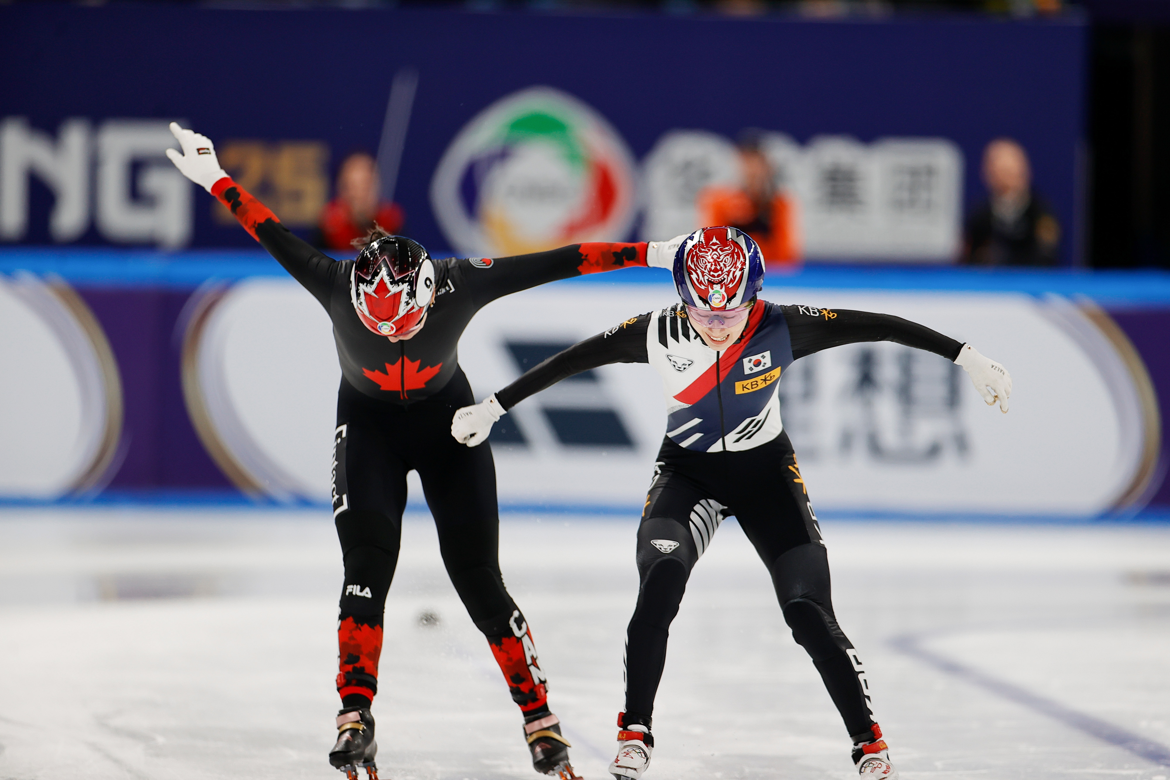 短道速滑破纪录,刷新个人最佳 短道速滑破纪录,刷新个人最佳