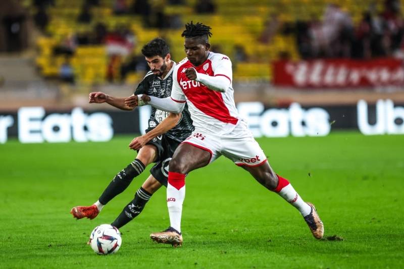 摩纳哥队引入新援,加强球队战斗力 摩纳哥队引入新援,加强球队战斗力