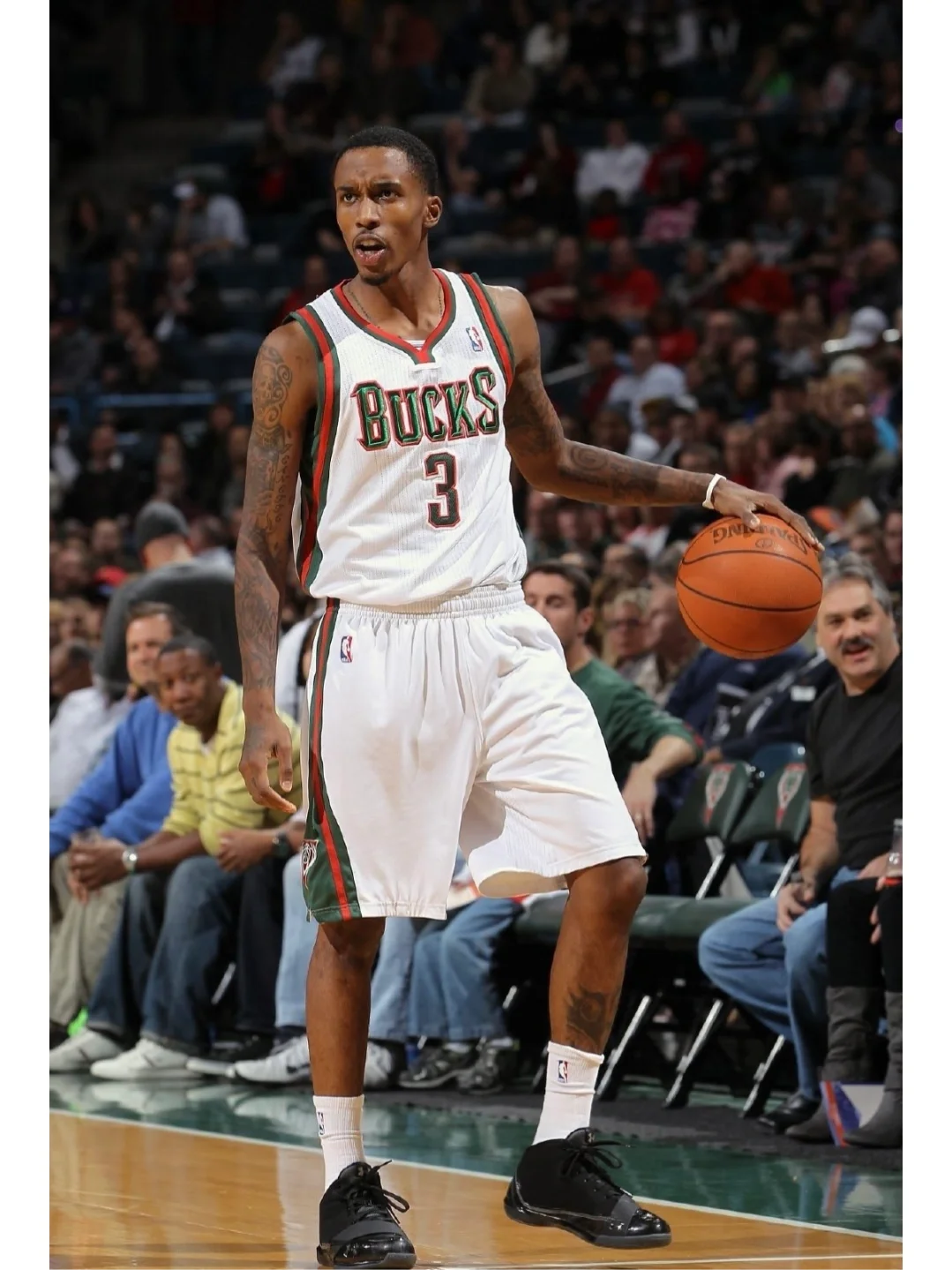 开云体育-欧洲豪门俱乐部签约新秀球员，备战季后赛