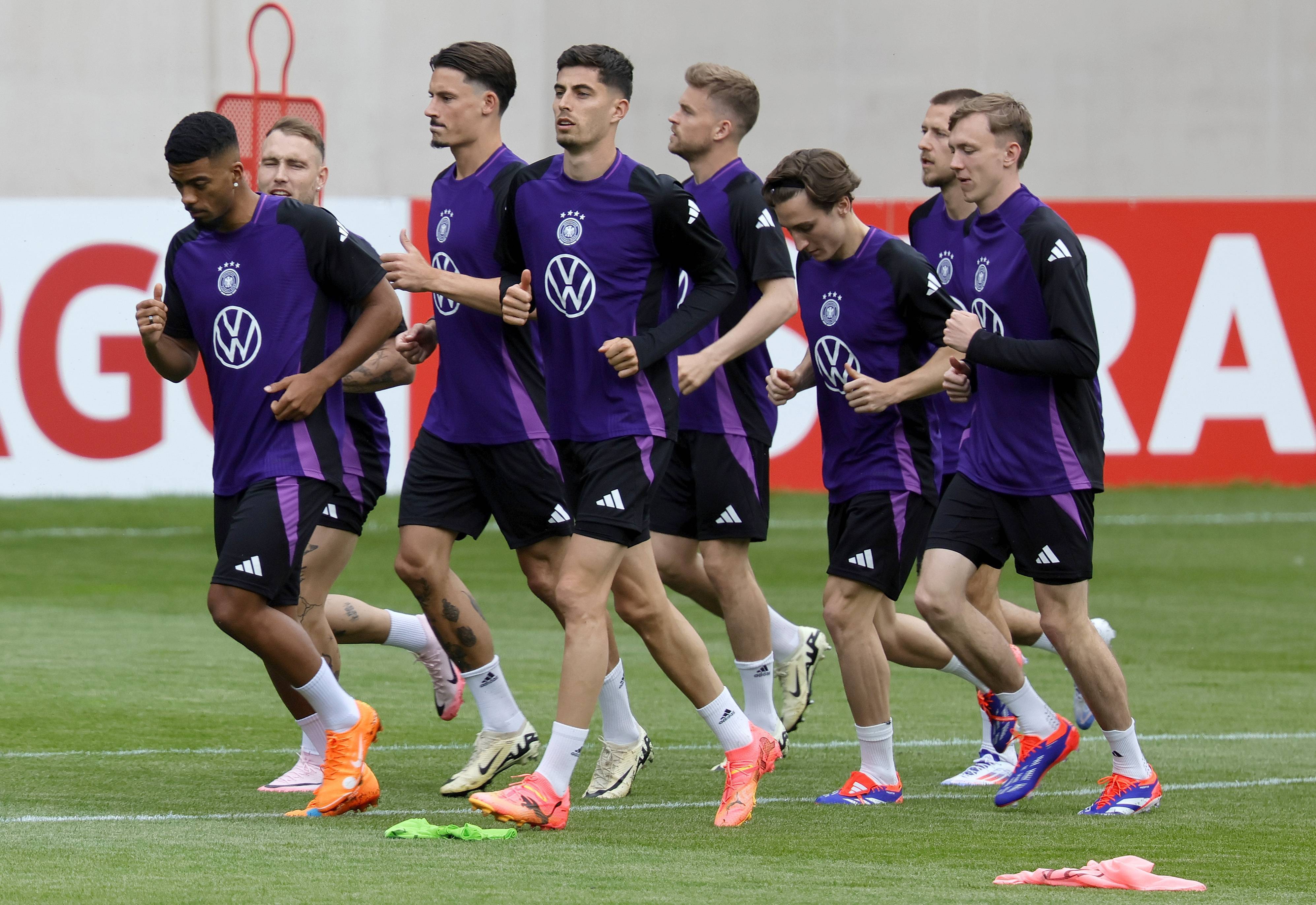 关于瑞士国家队备受关注，备战备受瞩目比赛的信息