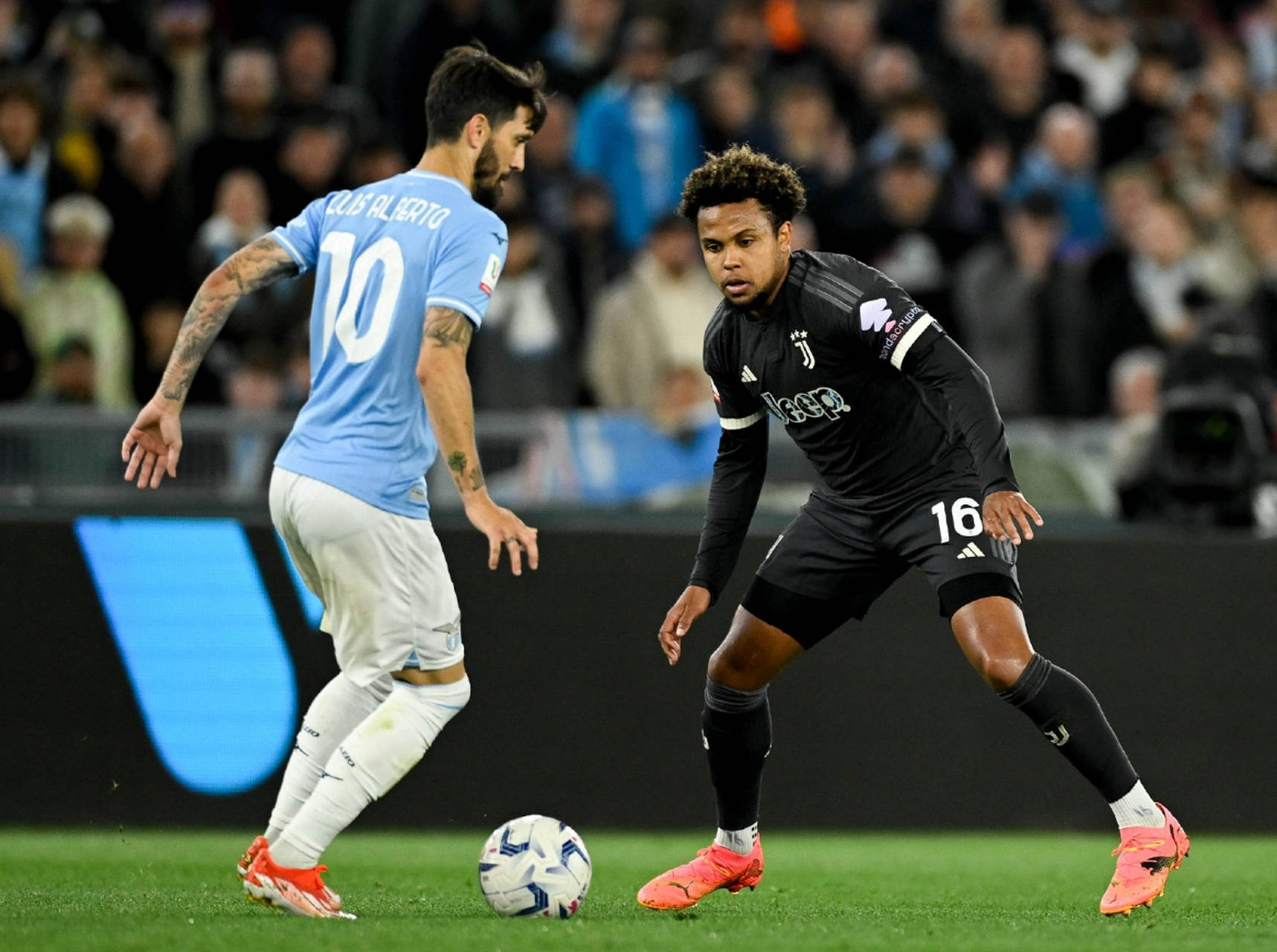 意大利足坛:拉齐奥成为黑马,击败劲旅取得三分 意大利足坛:拉齐奥成为黑马,击败劲旅取得三分