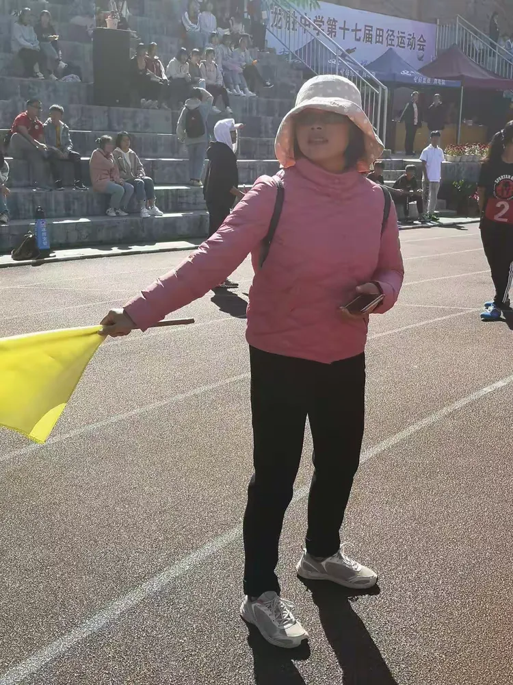 法国田径选手风采袭人，关注度飙升