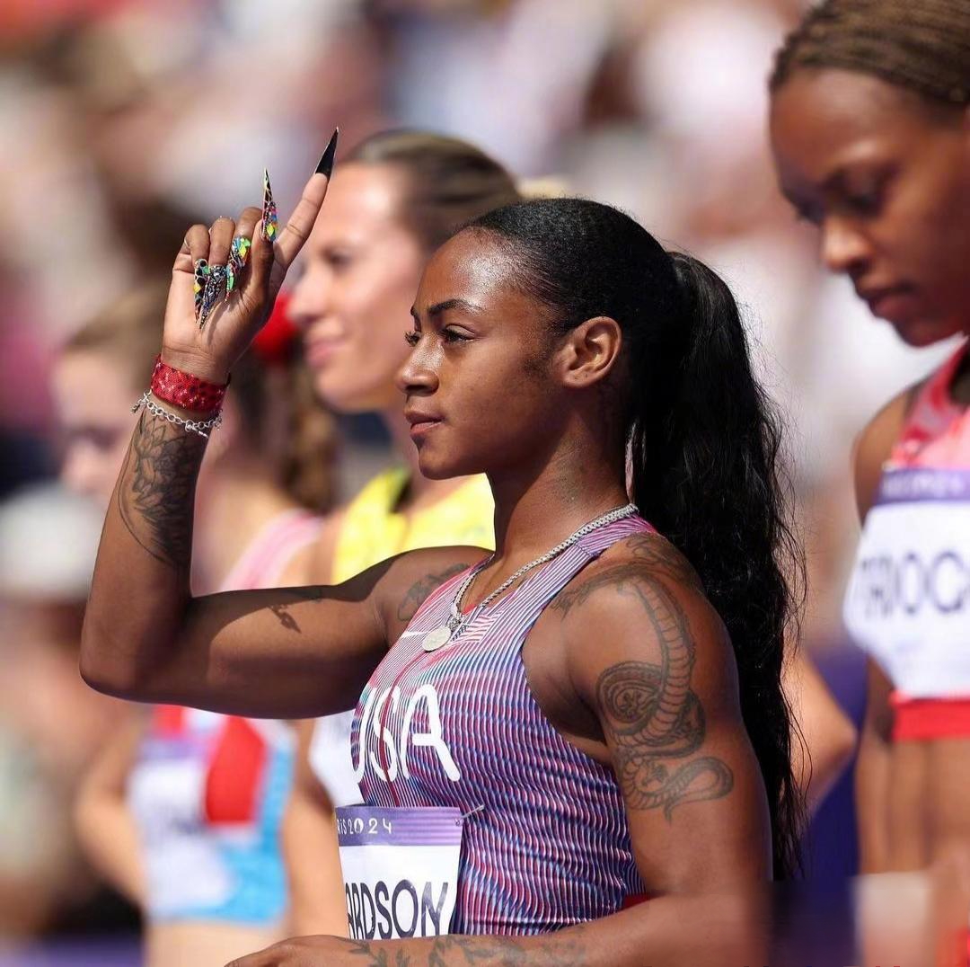 法国田径选手风采袭人，关注度飙升