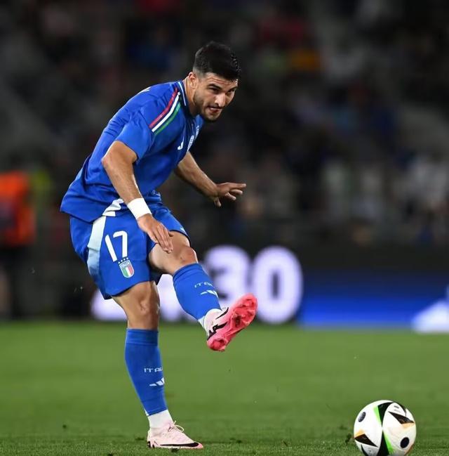 意大利不敌波黑，被逼至出线边缘