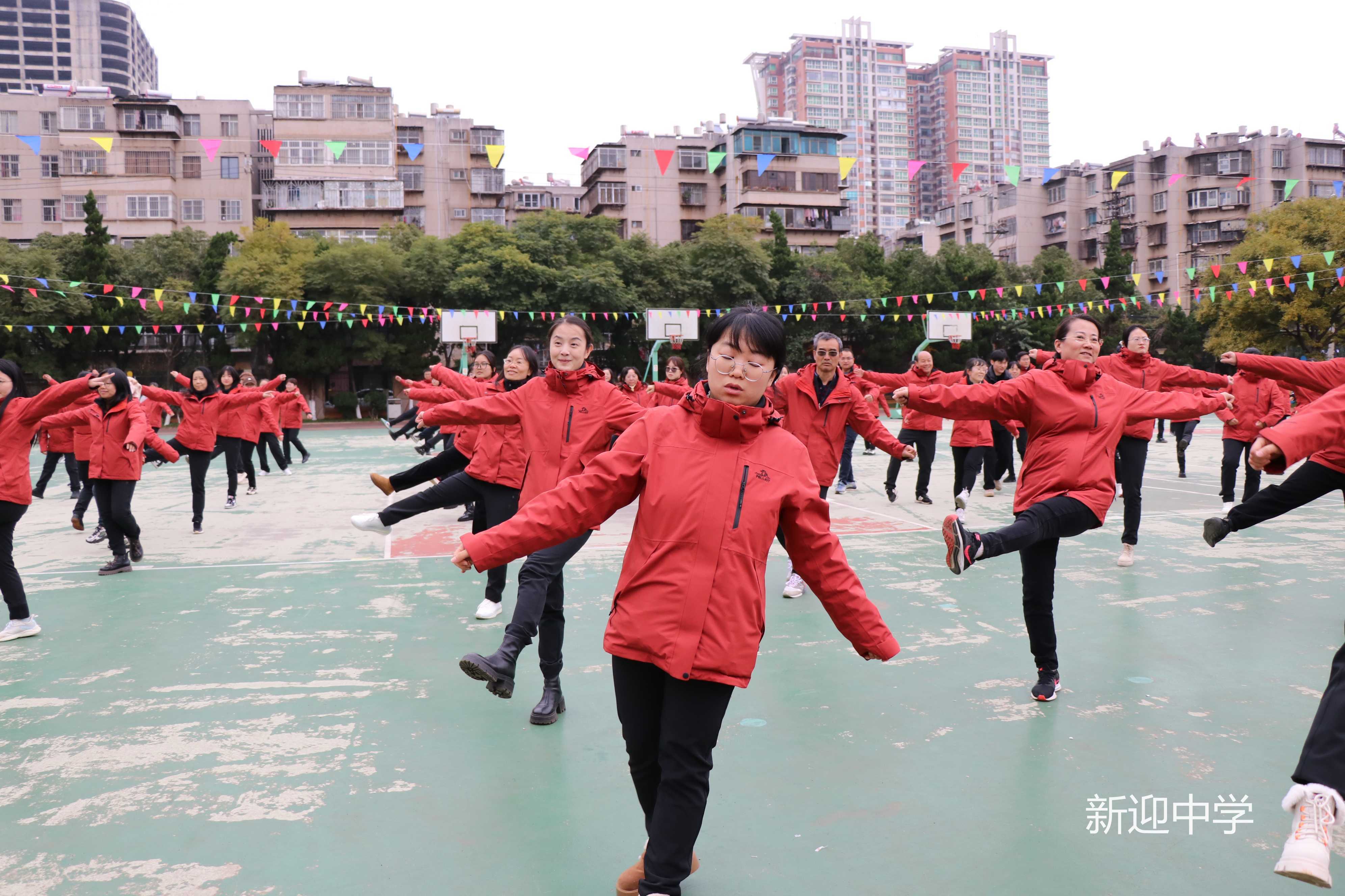 助教团队动荡,球队迎接新的挑战 助教团队动荡,球队迎接新的挑战