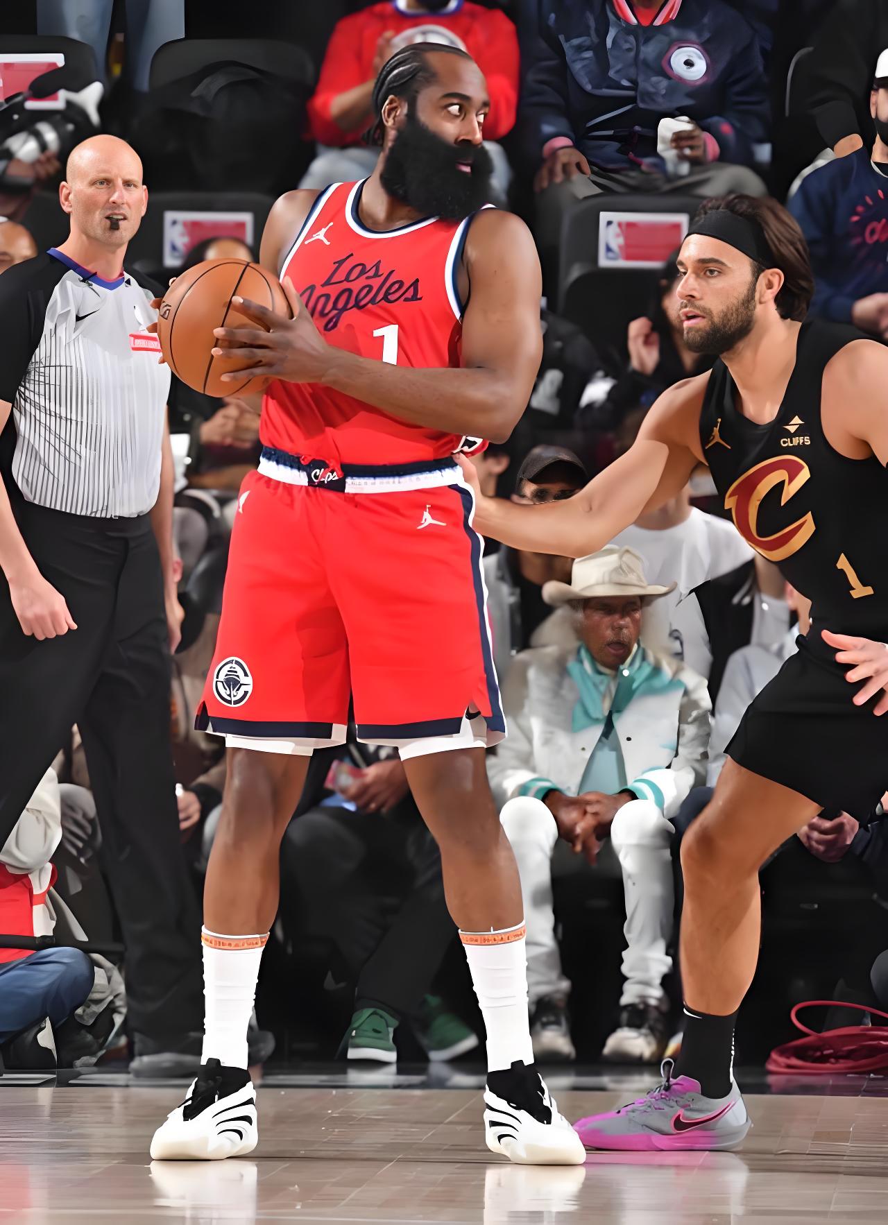 关于快船力克篮网,莱昂纳德再砍+并送助攻的信息 关于快船力克篮网,莱昂纳德再砍+并送助攻的信息