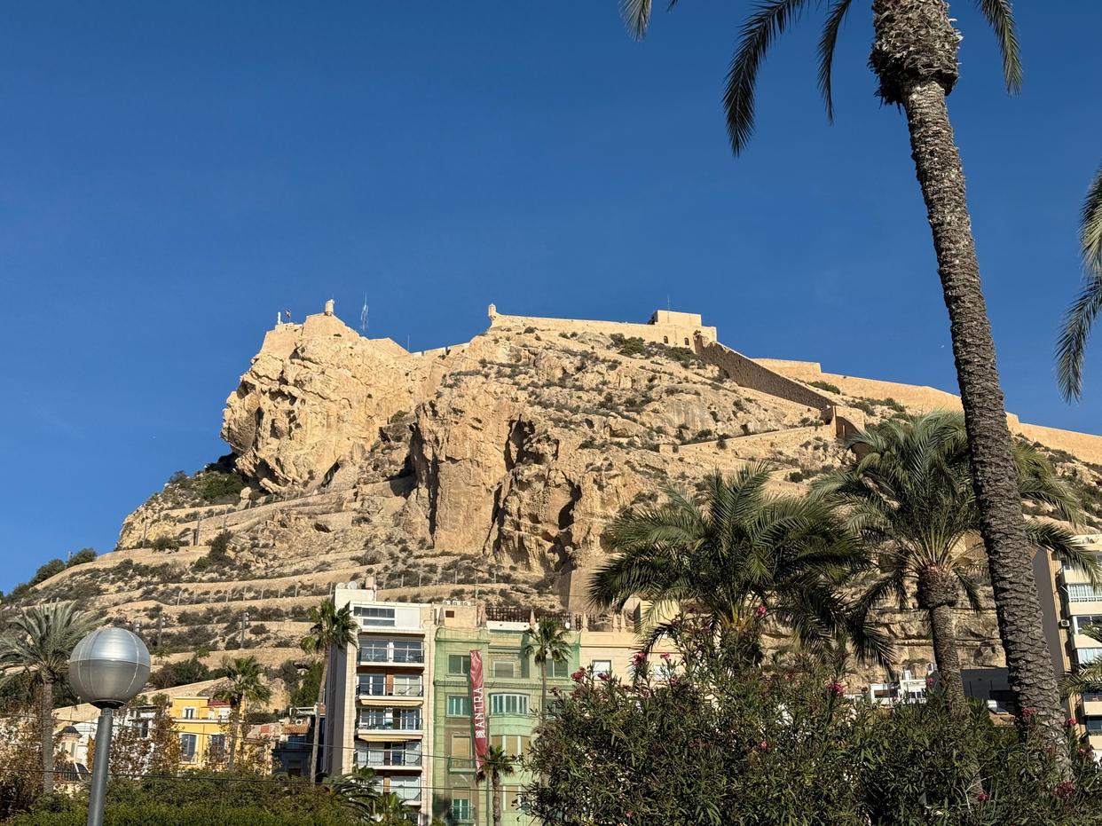 瓦伦西亚风光战胜格拉纳达,喜迎三分 瓦伦西亚风光战胜格拉纳达,喜迎三分