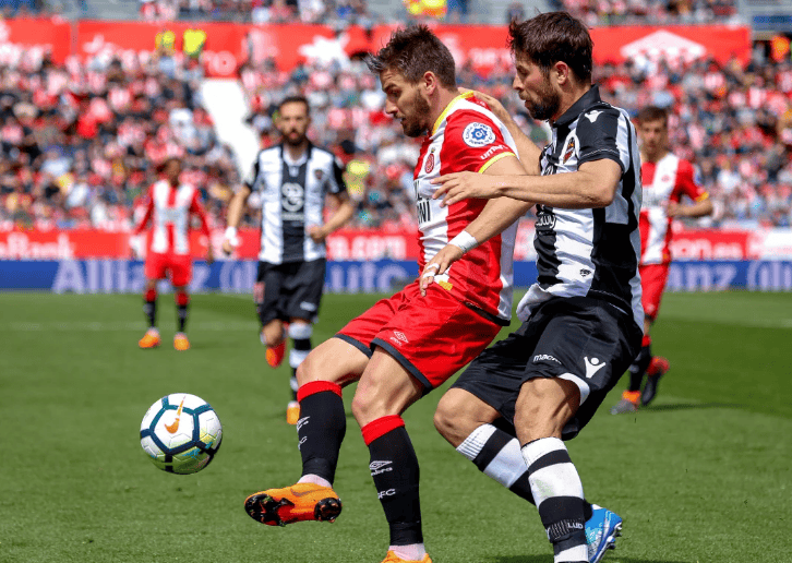 巴伦西亚球员综合表现出色,球队雄心勃勃 巴伦西亚球员综合表现出色,球队雄心勃勃