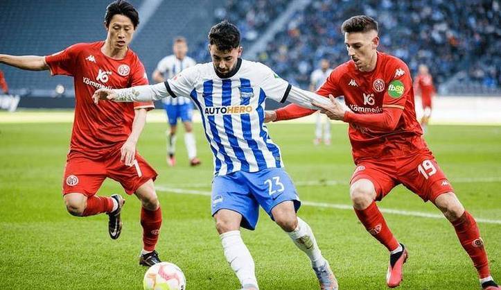 柏林赫塔惊险获胜,保级形势乐观 柏林赫塔惊险获胜,保级形势乐观