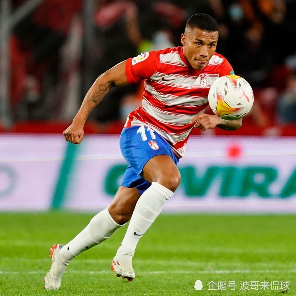 格拉纳达主场逆转莱万特,保持不败 格拉纳达主场逆转莱万特,保持不败