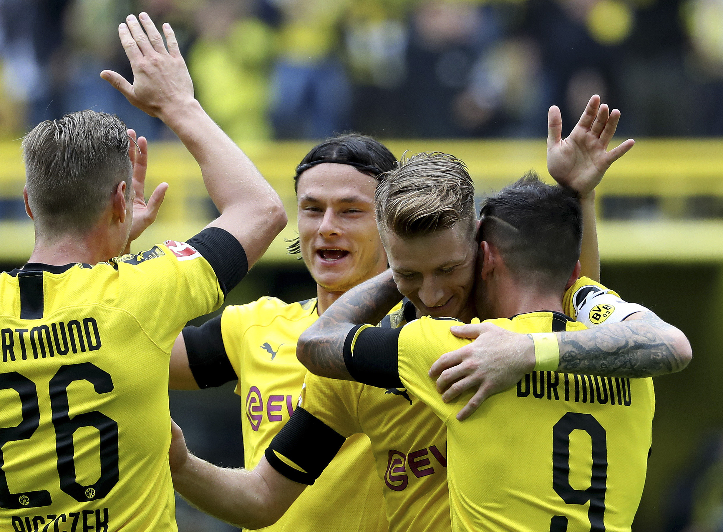 多特蒙德球员荣获德国最佳年轻球员奖