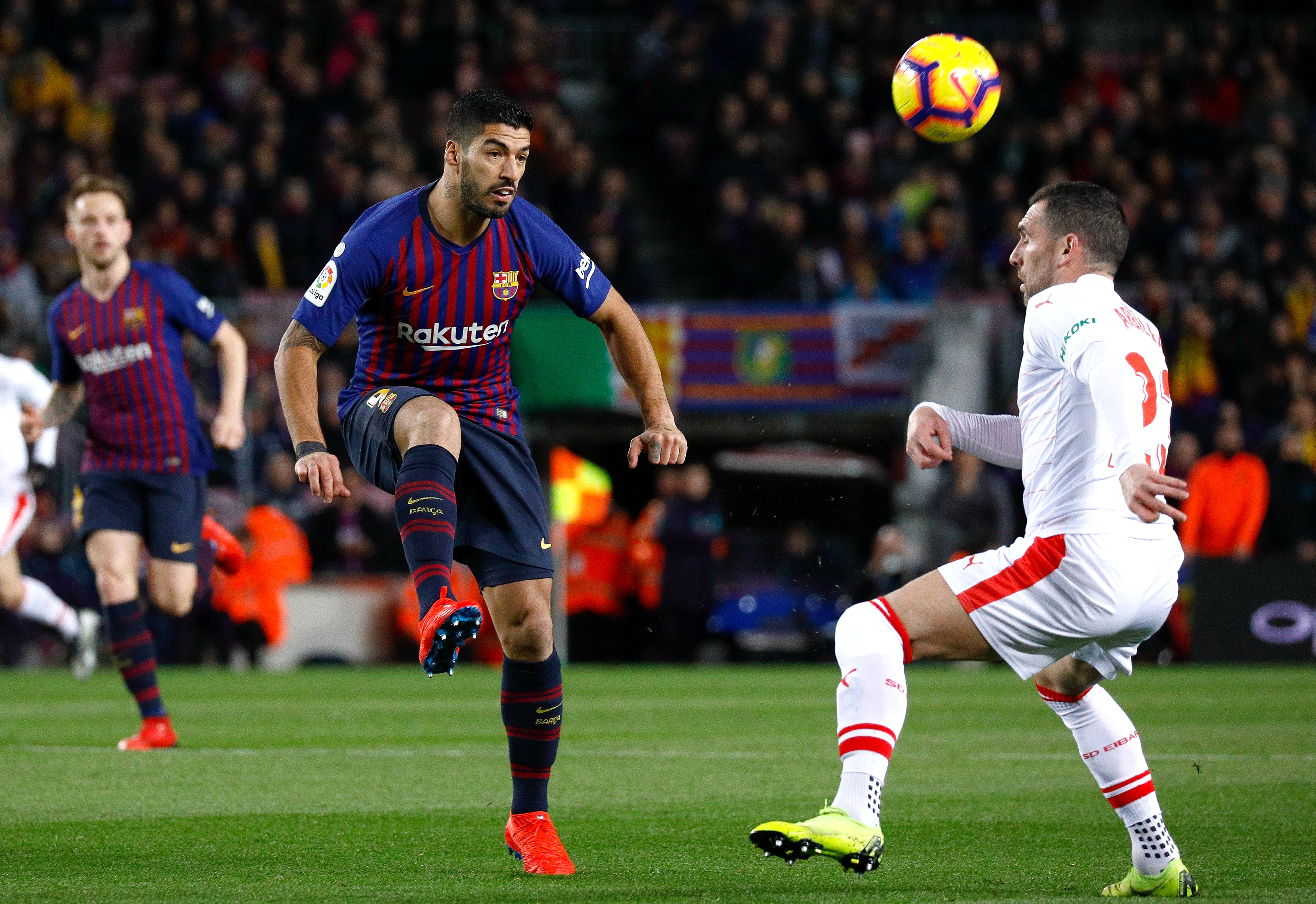 关于埃瓦尔球员表现稳定,荣获赞誉的信息 关于埃瓦尔球员表现稳定,荣获赞誉的信息