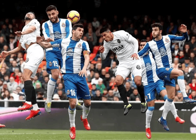 意甲比赛殿堂:那不勒斯继续连胜 意甲比赛殿堂:那不勒斯继续连胜