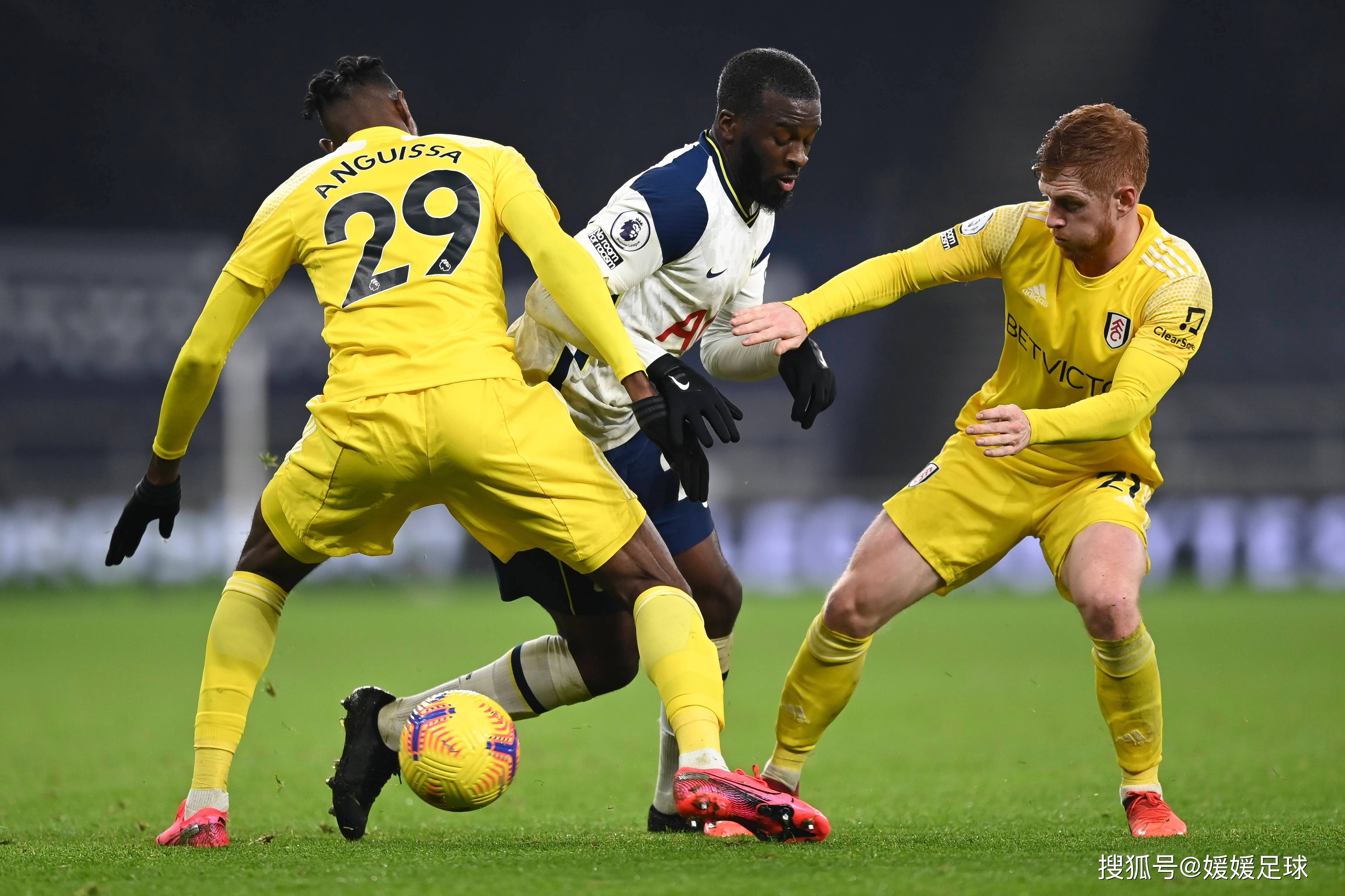 巴列卡诺主场连扳两球,幸运终将向他们微笑 巴列卡诺主场连扳两球,幸运终将向他们微笑