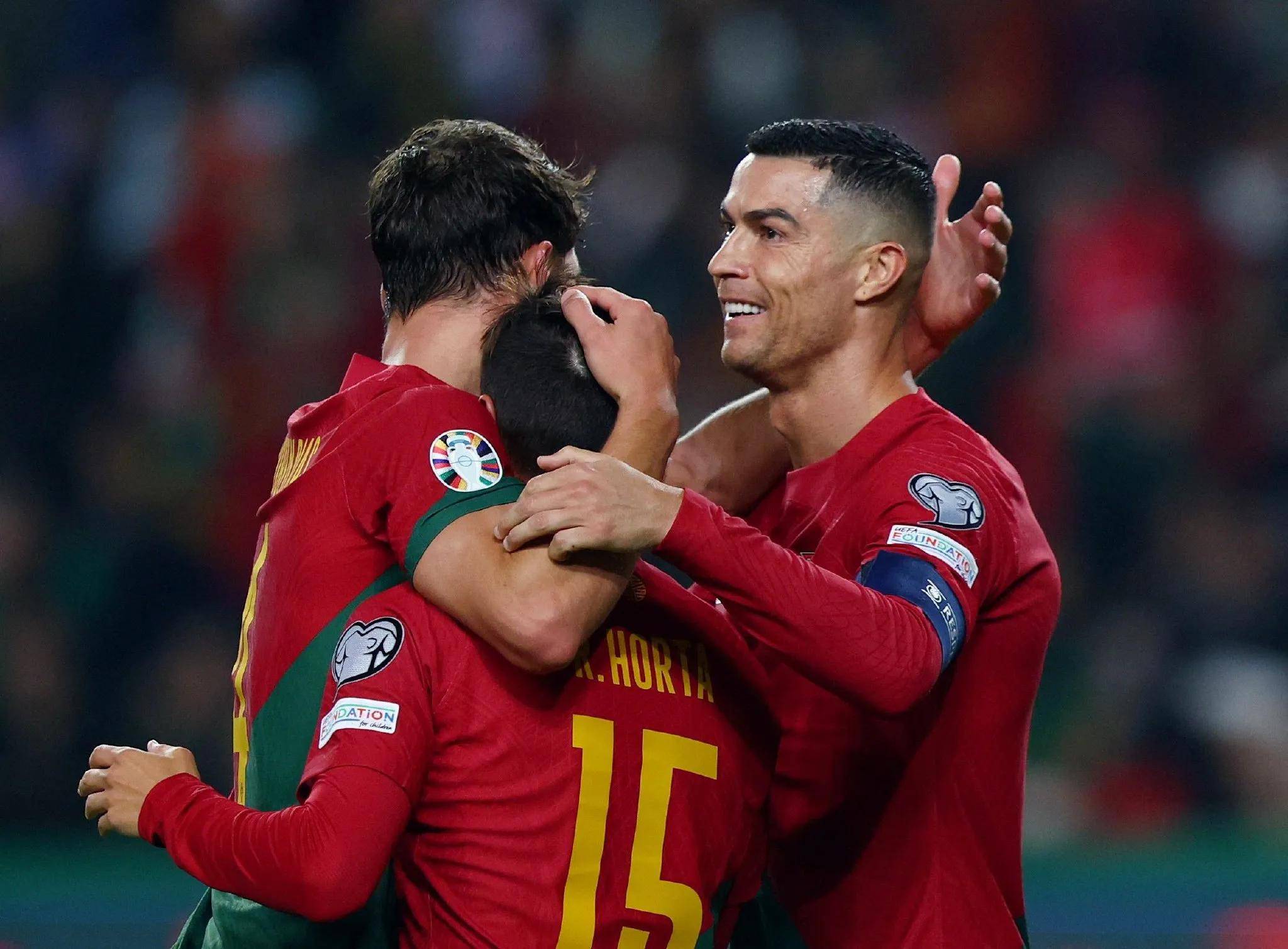 娱乐圈瞩目焦点:欧国联比赛成为热门话题 娱乐圈瞩目焦点:欧国联比赛成为热门话题