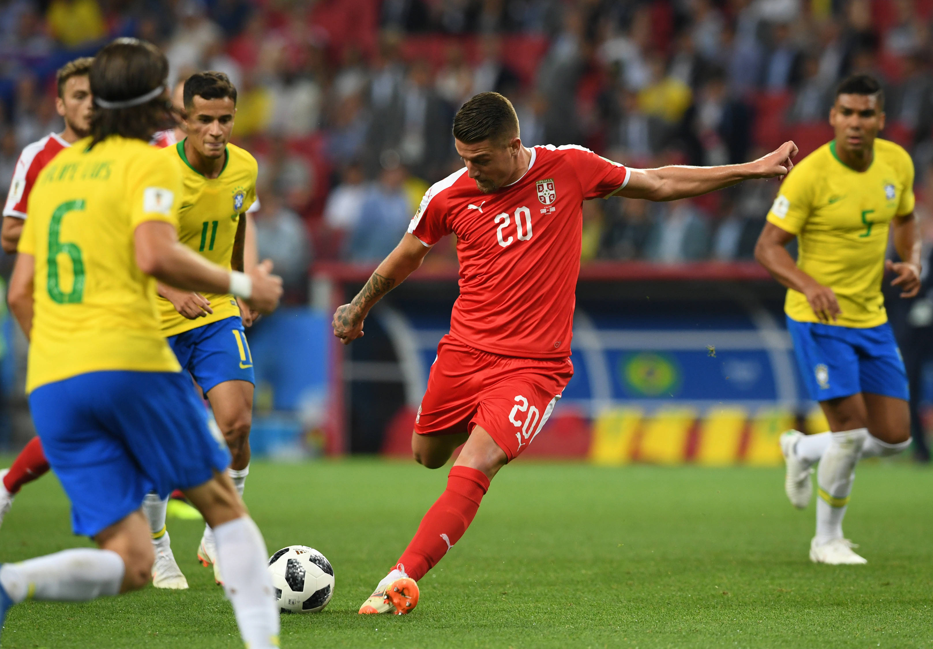 欧预赛战术精妙,意志如铁尽显拼搏精神 欧预赛战术精妙,意志如铁尽显拼搏精神