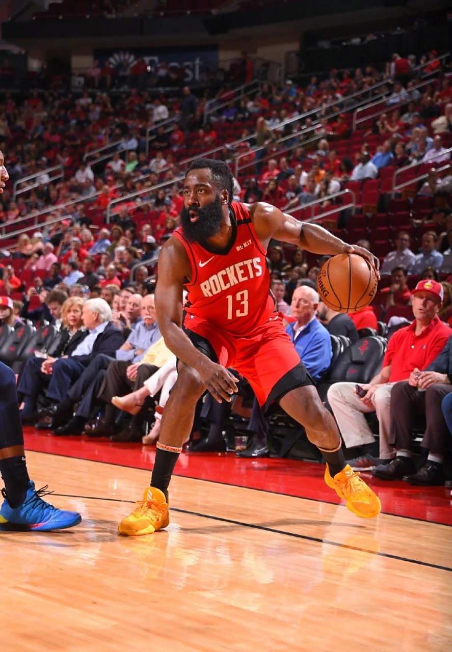 瓦伦西亚主场失利,四连败难副高的简单介绍 瓦伦西亚主场失利,四连败难副高的简单介绍