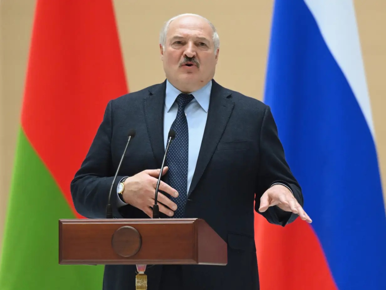 白俄罗斯队逆转击败对手,晋级前景大好 白俄罗斯队逆转击败对手,晋级前景大好