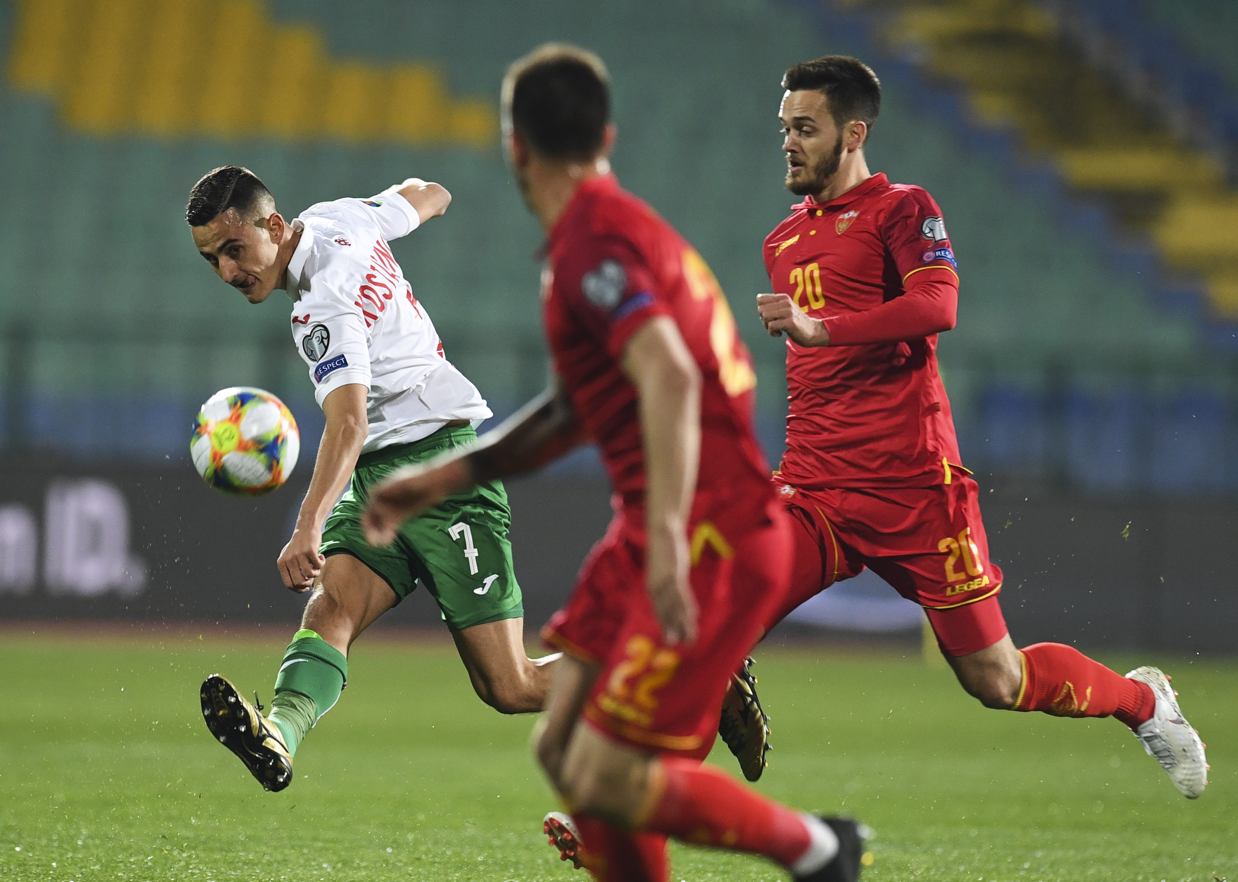 瑞士战平保加利亚,晋级前路坎坷 瑞士战平保加利亚,晋级前路坎坷