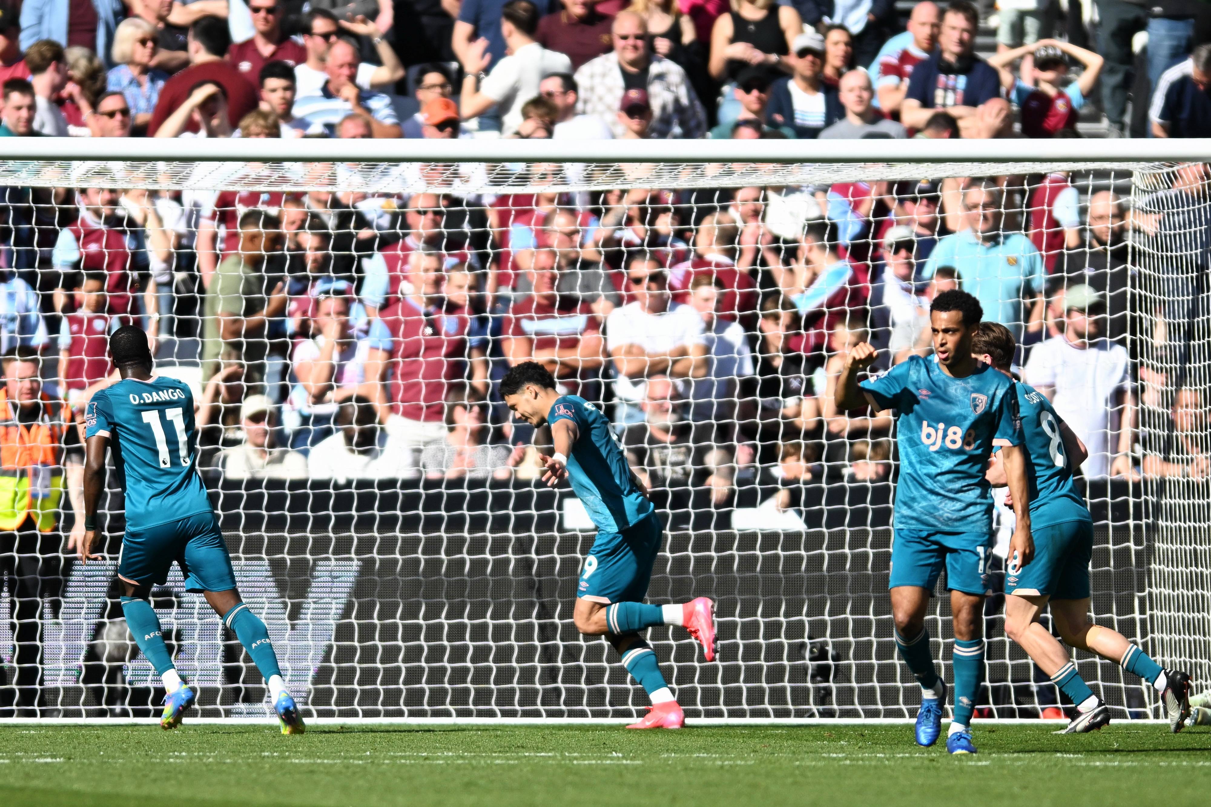 包含西汉姆联主场大胜伯恩茅斯，迅速崛起，追赶前八的词条