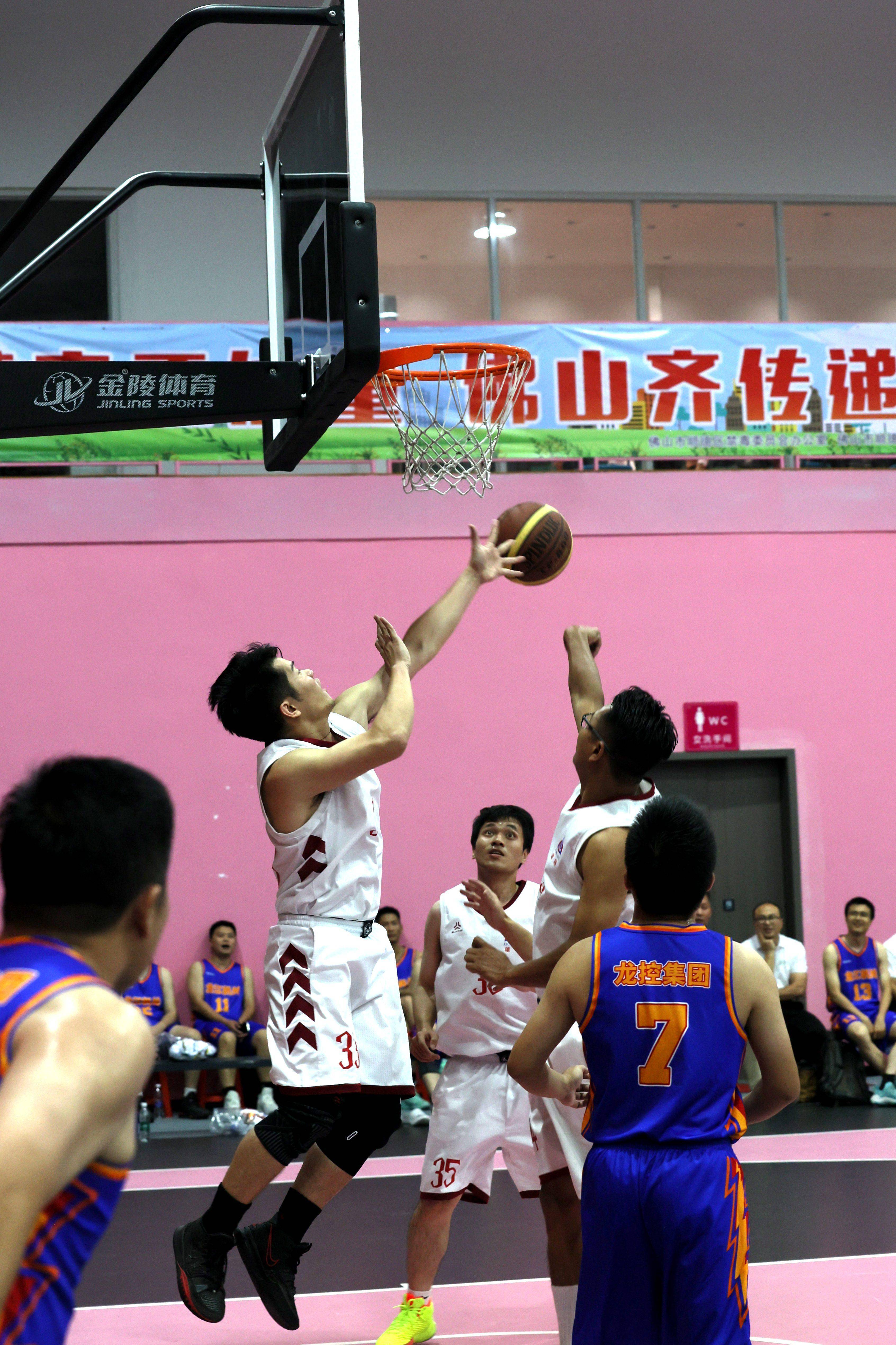 亚洲篮球对抗赛火热开战,各队积极备战 亚洲篮球对抗赛火热开战,各队积极备战