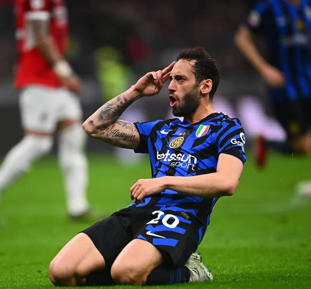 国际米兰擒胜那不勒斯,持续保持领先优势 国际米兰擒胜那不勒斯,持续保持领先优势