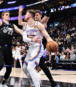 包含快船再胜爵士,系列赛2-0领先的词条 包含快船再胜爵士,系列赛2-0领先的词条