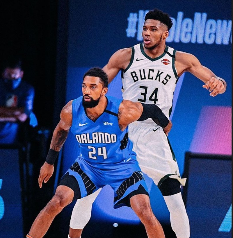 东部首战:雄鹿不败赢得开门红 东部首战:雄鹿不败赢得开门红