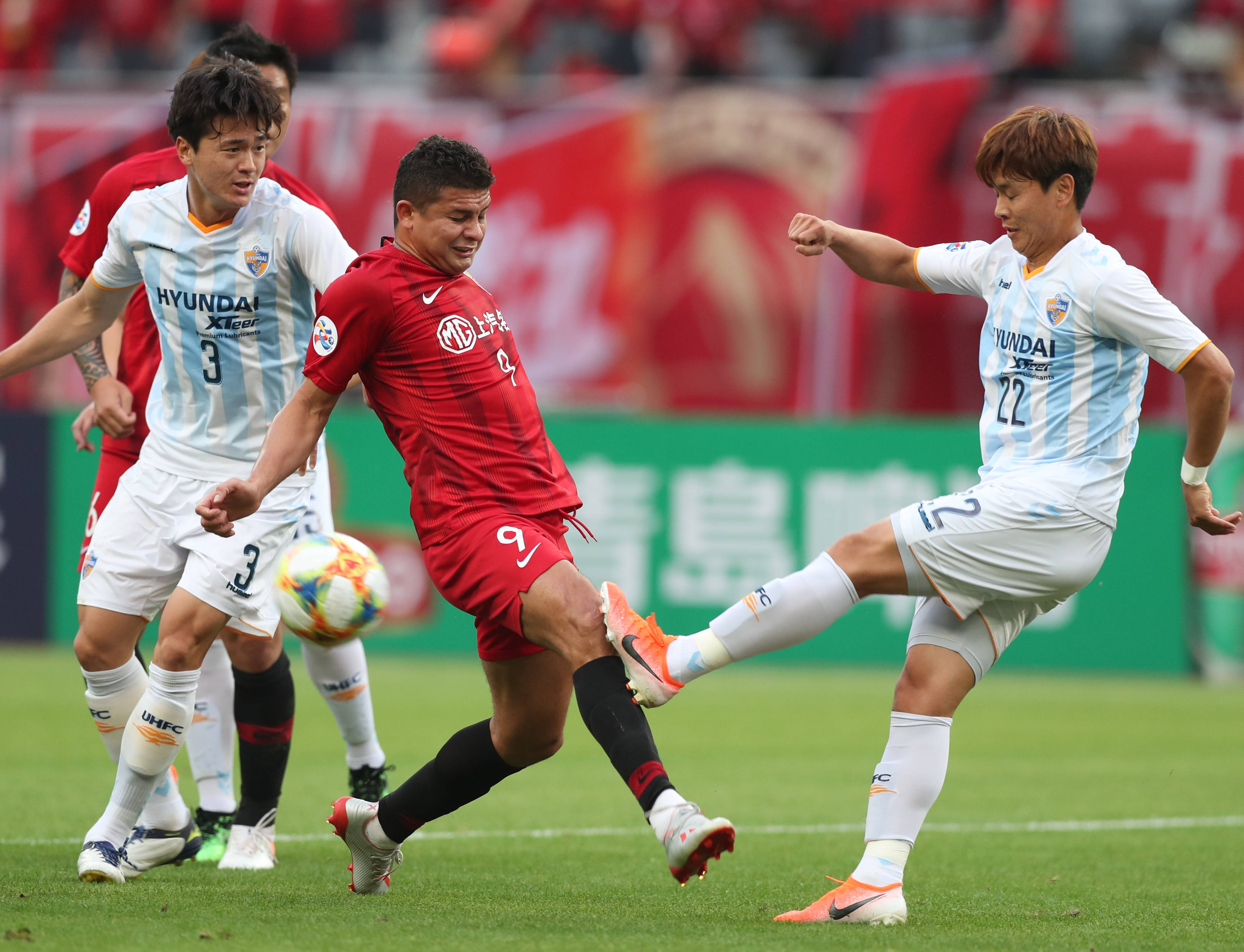 上海申花战平对手,保持不败纪录 上海申花战平对手,保持不败纪录