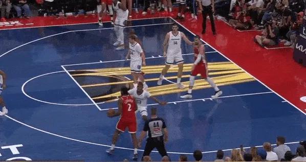 鹈鹕鏖战灰熊,伦纳德关键制胜 鹈鹕鏖战灰熊,伦纳德关键制胜