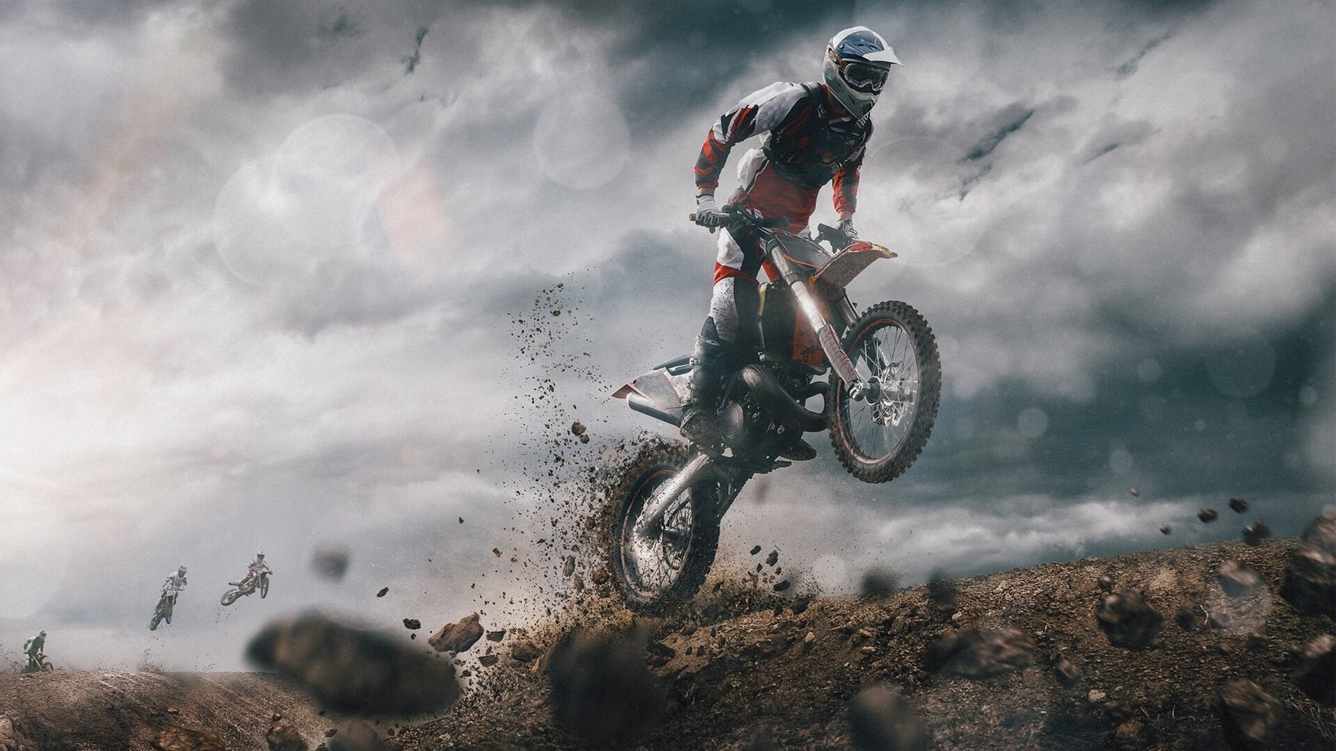 冰与火的围场日，法拉利铁骑横扫，拉塞尔孤焰点燃沉默的银石